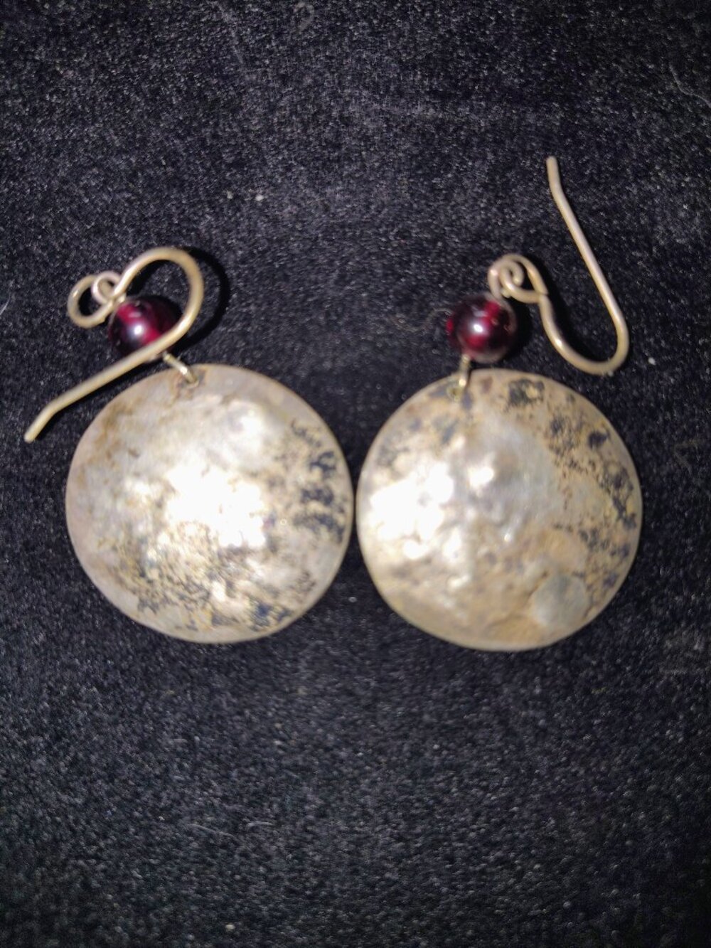 Sterling Silver Artisan Disc Earrings w/ Garnet Beads – 22–24mm